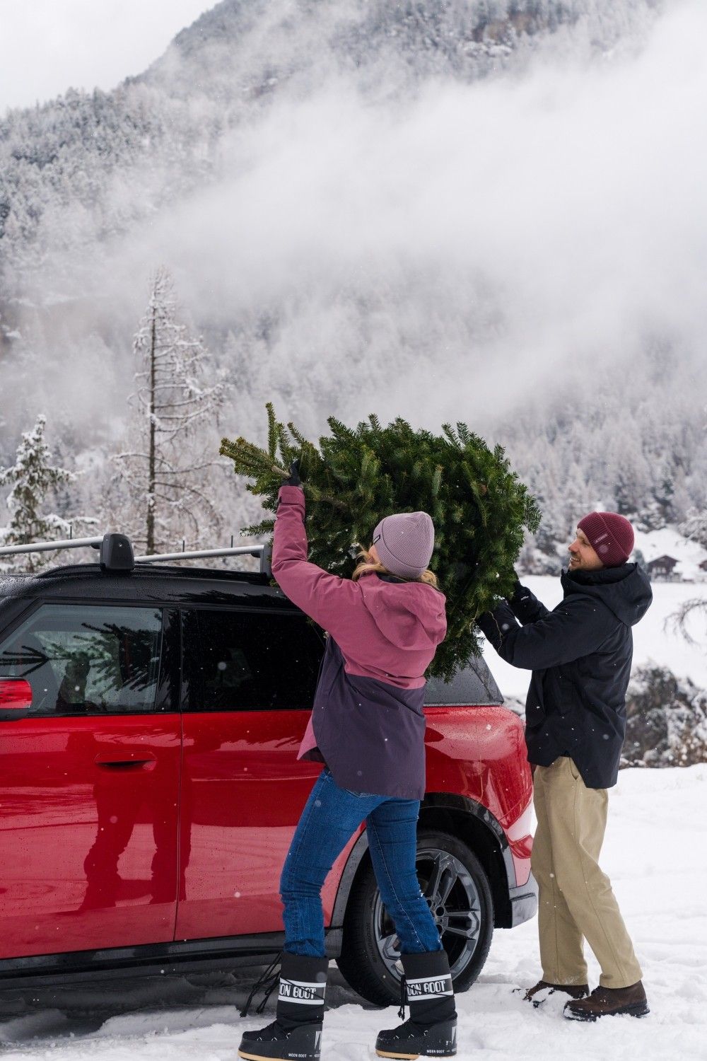 Celebrate the Holidays with MINI: Cooper Convertible & Countryman