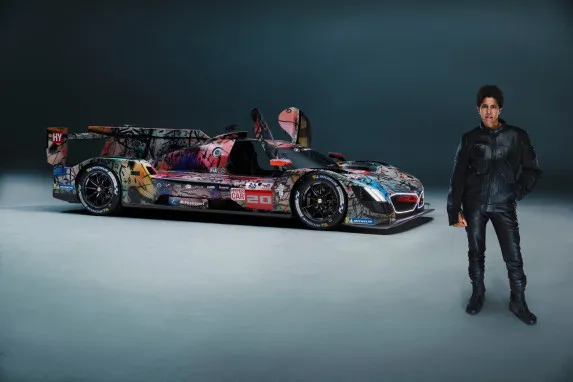BMW Art Car World Tour in Türkiye | Calder & Mehretu at CI 2025