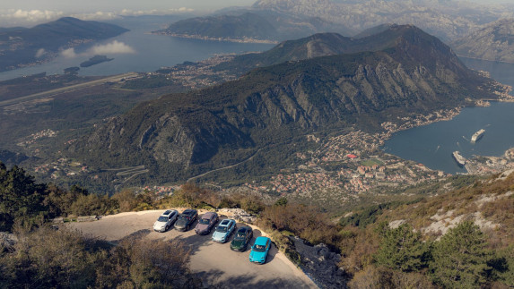 Hairpin Heaven: Porsche Macan Conquers Montenegro’s Kotor Serpentine