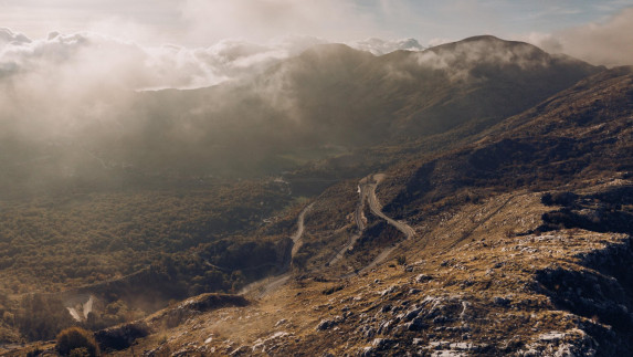 Hairpin Heaven: Porsche Macan Conquers Montenegro’s Kotor Serpentine