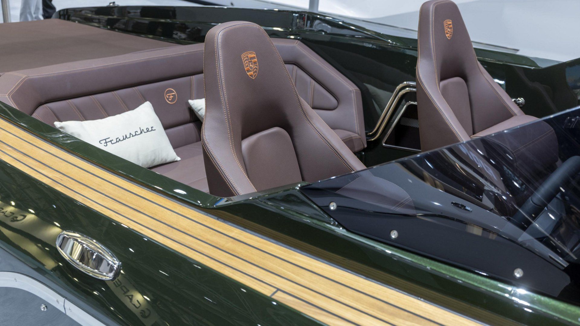 Frauscher x Porsche 850 Fantom Air – Award-Winning Electric Sports Boat