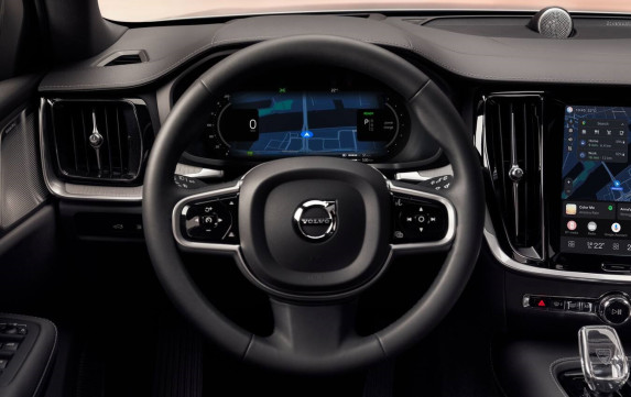 Volvo’s New Tech Upgrades: Faster Infotainment & Seamless Charging