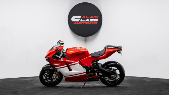 Brand New Ducati Desmosedici RR Arrives in Dubai