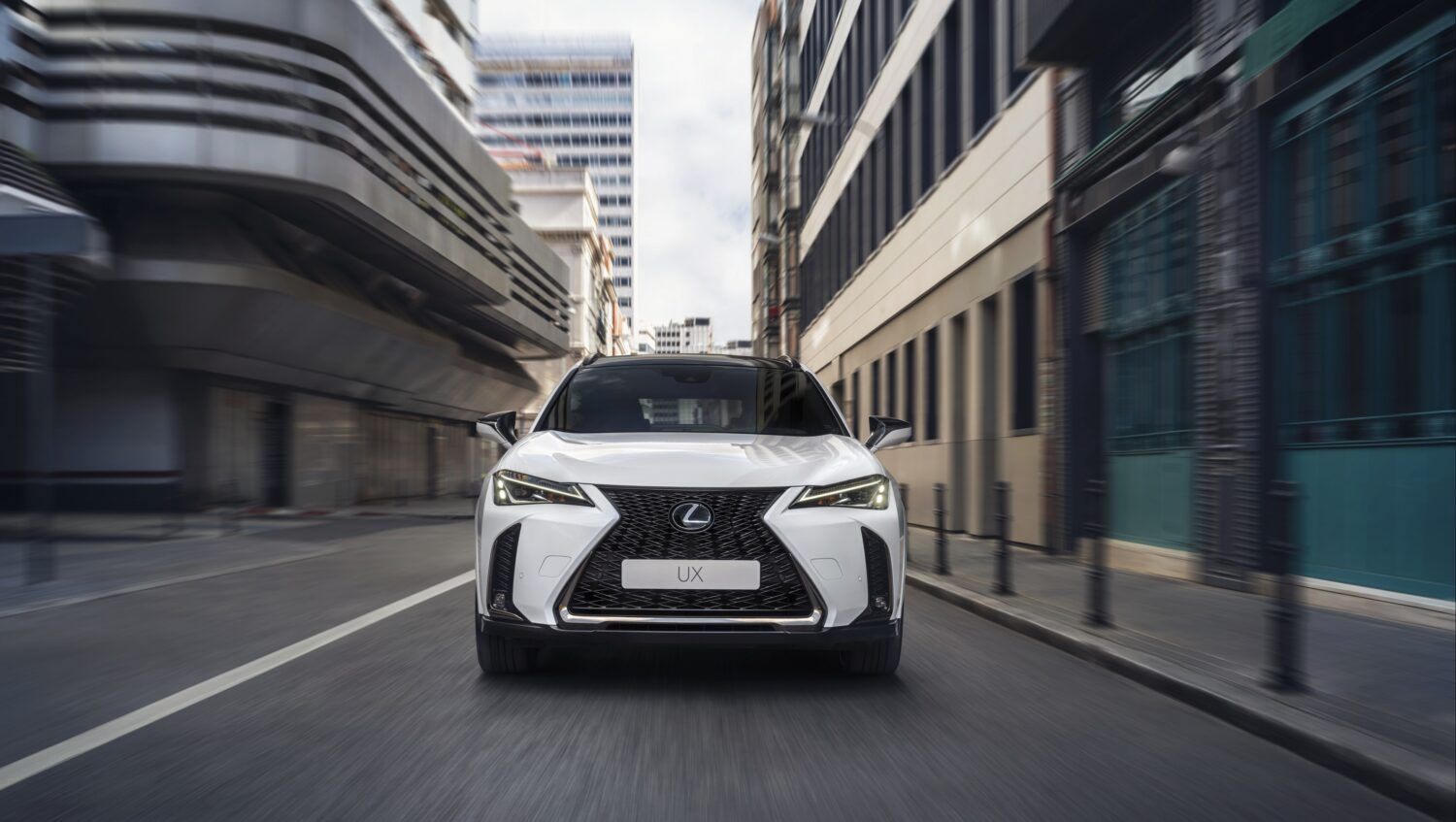 Unleash Efficiency and Power with the 2025 Lexus UX 300h 