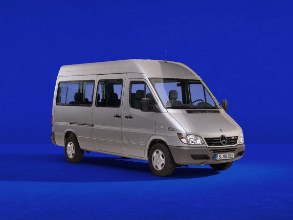 Mercedes-Benz Sprinter Celebrates 30 Years of Innovation and Success