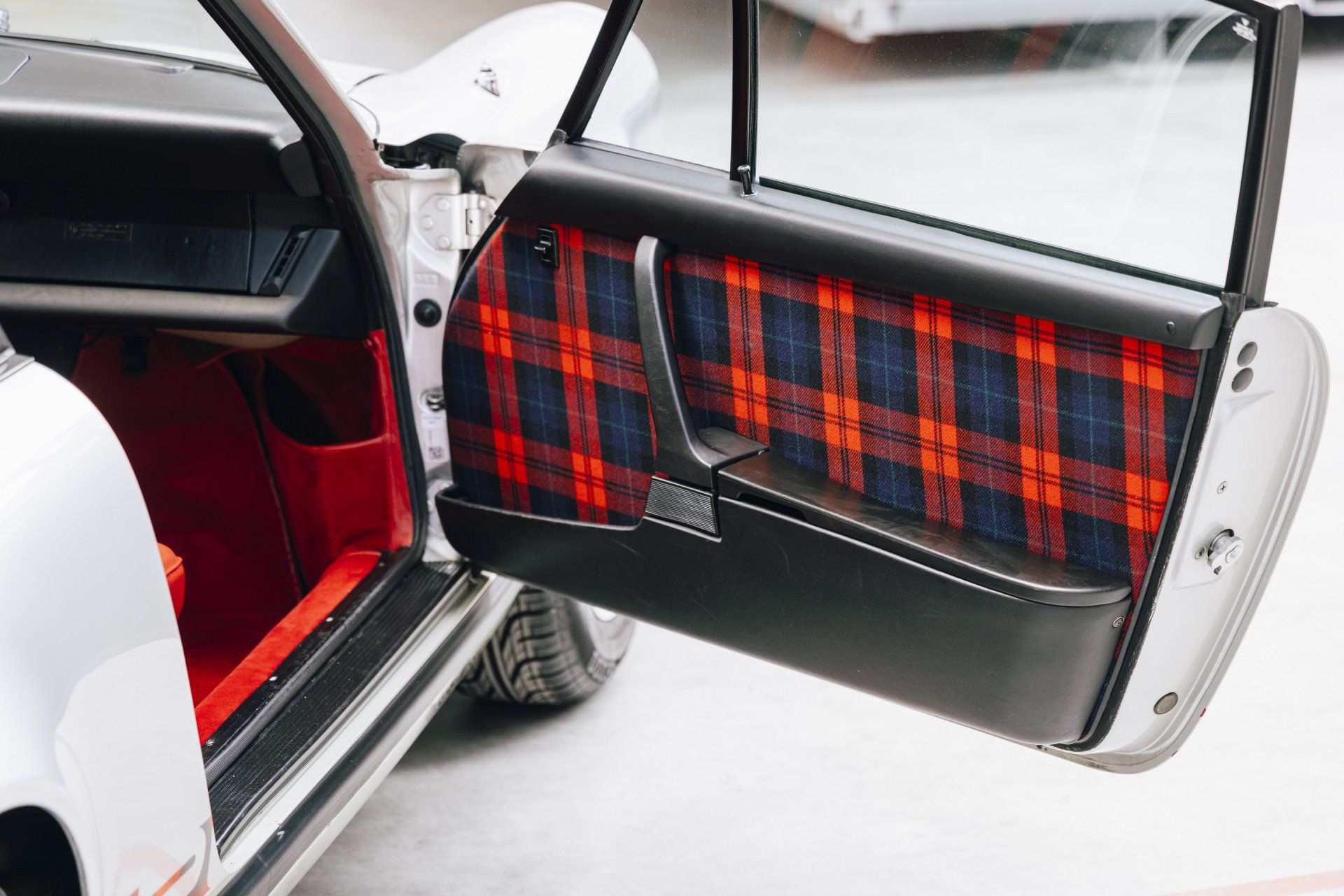 Tartan Tradition in Porsche 911 Turbo: A 50-Year Legacy