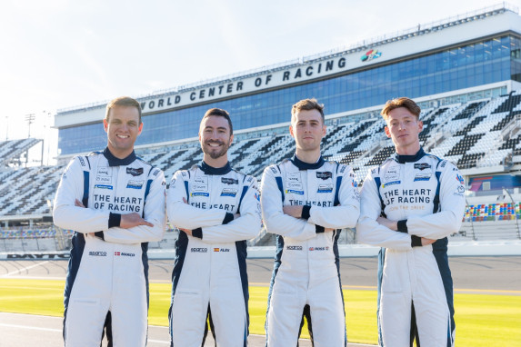 Aston Martin Vantage GT3 Aims for Victory at Daytona 2025