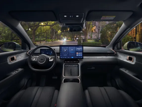 Chevrolet Captiva Launches Electric & Hybrid Models