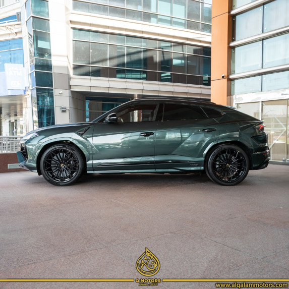 2025 Lamborghini Urus SE V8 4.0 Hybrid Arrives in Dubai | Q Motors