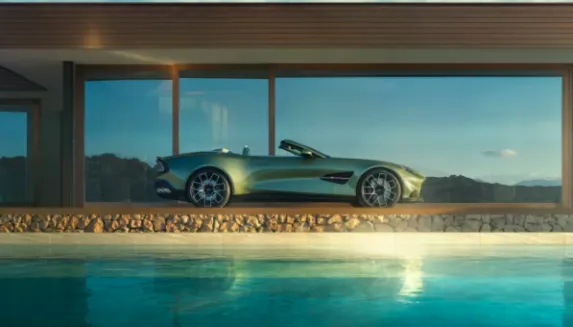 2026 Aston Martin Vanquish Volante Review | Open-Top Luxury GT