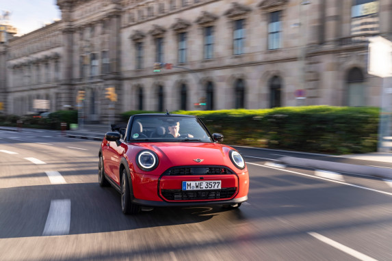 MINI Cooper Convertible S in Chili Red – A Stylish Ride in Dubai