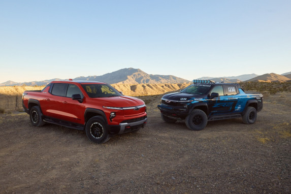 Chevy Silverado EV ZR2 Race Truck Concept Debuts at Mint 400
