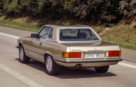 Master Craftsmanship at Mercedes-Benz Classic | Retro Classics 2025