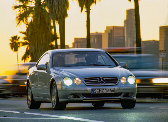Master Craftsmanship at Mercedes-Benz Classic | Retro Classics 2025