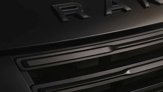 Range Rover SV Black Revealed: Sensory Audio & Striking Design