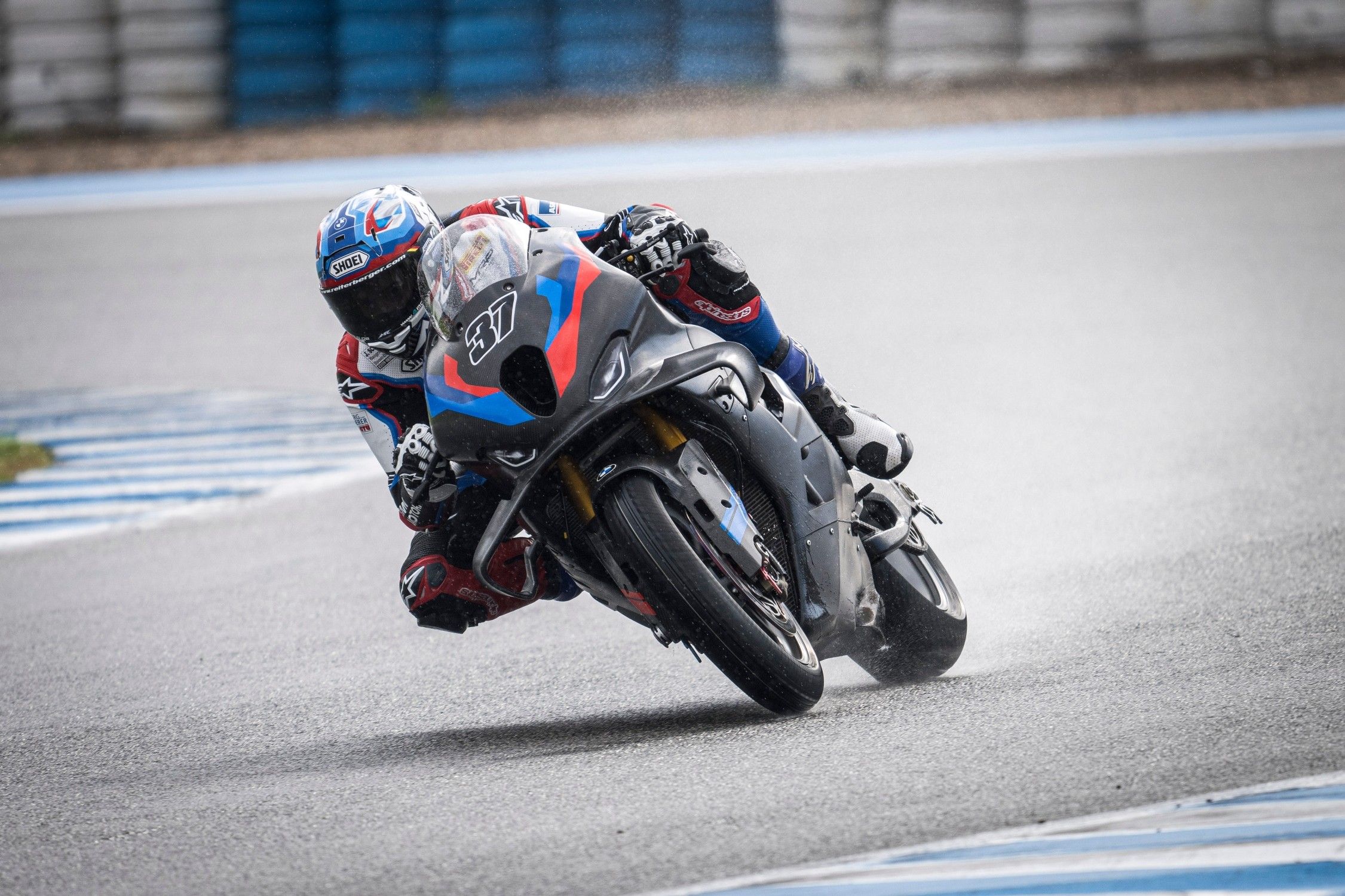 BMW Motorrad Prepares for 2025 WorldSBK Season with Intensive Testing