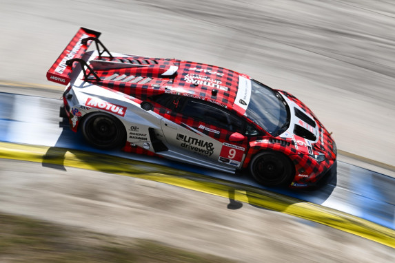 Lamborghini Huracán GT3 EVO2s Overcome Challenges at Sebring 12 Hours