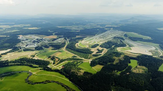 Mercedes-Benz Opens Advanced Light Testing Centre
