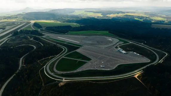 Mercedes-Benz Opens Advanced Light Testing Centre