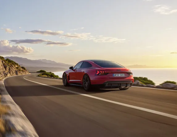 Audi e-tron GT quattro Launches in Dubai – Electric Gran Turismo