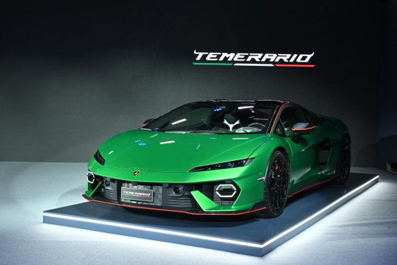 Lamborghini Temerario: The Ultimate Hybrid Supercar Redefines Performance