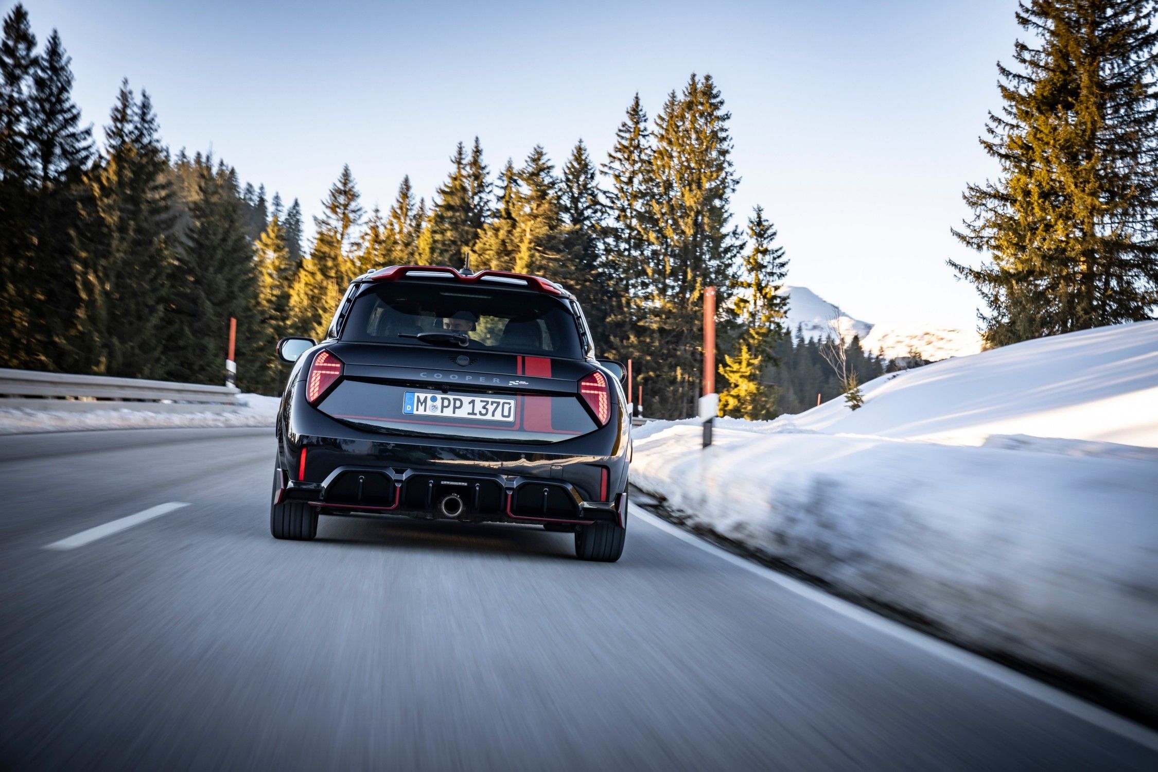 Maximum Performance on Snow & Ice: The MINI John Cooper Works