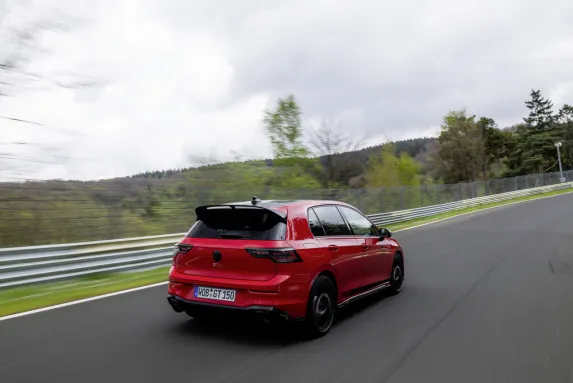Volkswagen Golf GTI EDITION 50 Breaks Nürburgring Record 
