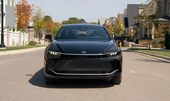 2026 Toyota Crown: Bold Design & Unique Features