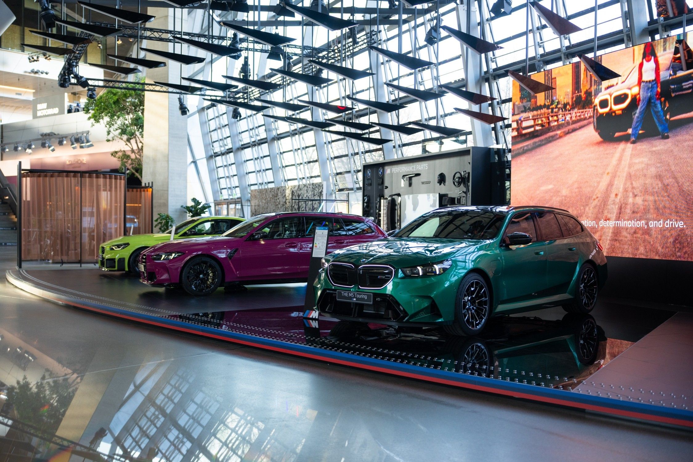 Reopening of BMW Welt: New Exhibits, BMW Welt App & Exciting Events