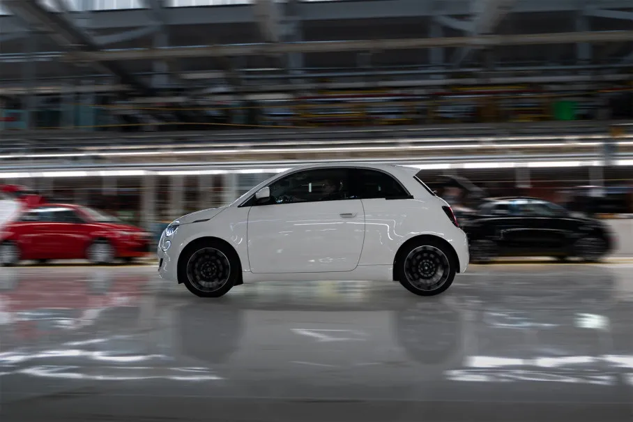 2025 Fiat 500 Hybrid Begins Pre-Production at Mirafiori