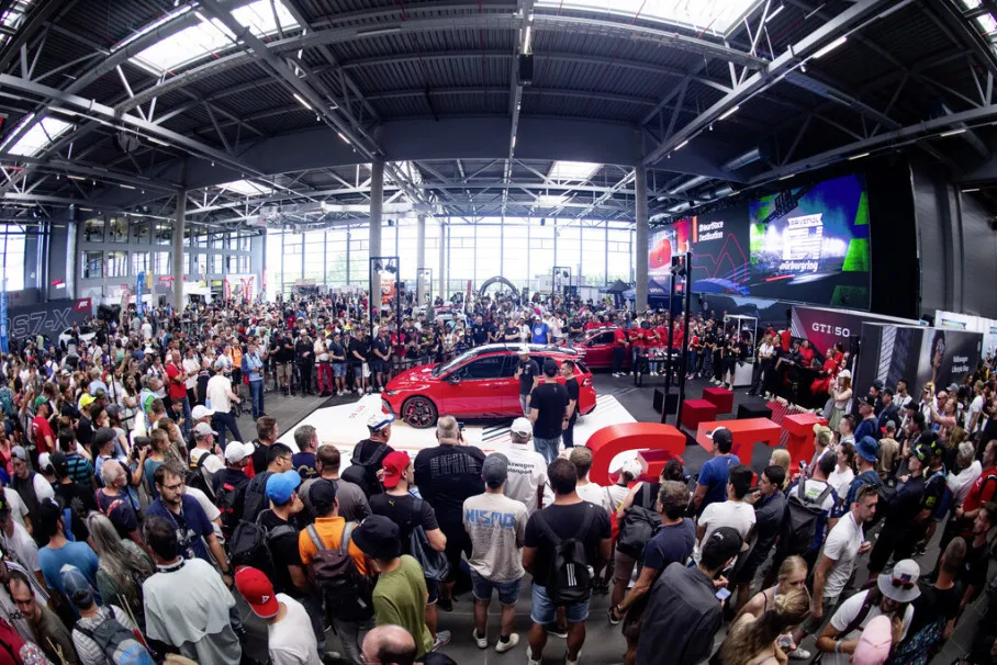 Volkswagen Golf GTI: Nürburgring Victory and New Edition 50 Launch