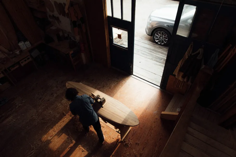 Bentley Unveils Bespoke Koa Surfboard with Marnie Rays & Otter Surfboards
