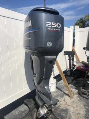 2023 Yamaha boat engine 250
