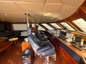 Big boat for sell