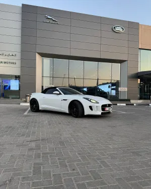 2014 جاكوار الفئة - اف