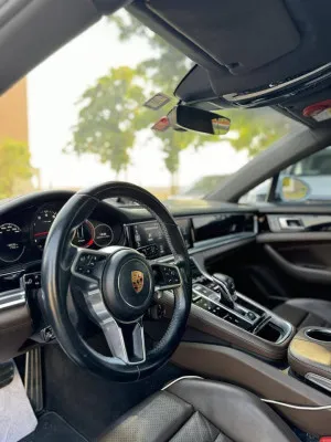 2017 Porsche Panamera