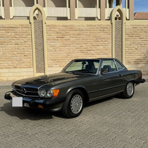 1987 Mercedes-Benz SL in dubai