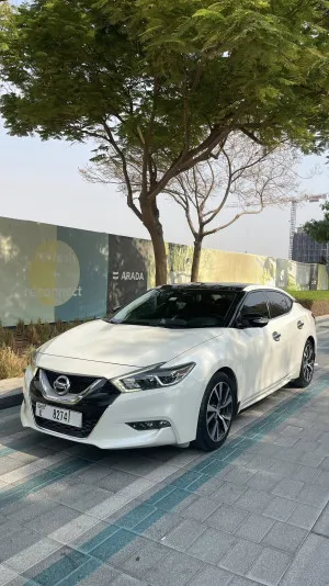 2016 Nissan Maxima in dubai