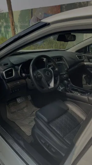 2016 Nissan Maxima