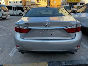 2013 لكزس ES - اي اس