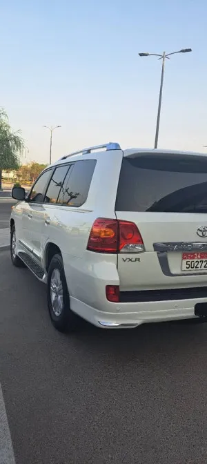 2015 تويوتا لاند كروزر