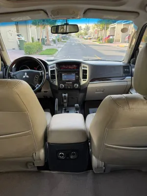 2016 Mitsubishi Pajero