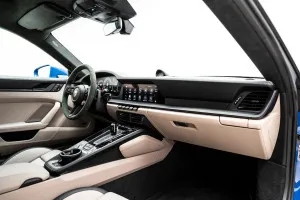 2025 بورش 911 كاريرا