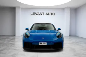 2025 بورش 911 كاريرا