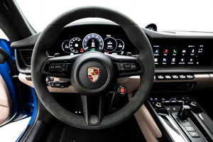 2025 بورش 911 كاريرا