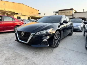 2022 Nissan Altima in dubai