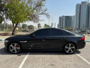 2016 جاكوار اكس اف