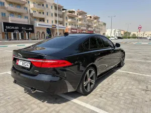 2016 جاكوار اكس اف