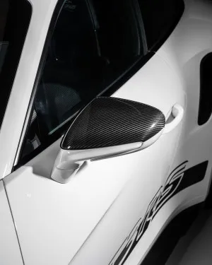 2025 بورش جي تي ٣ ار اس