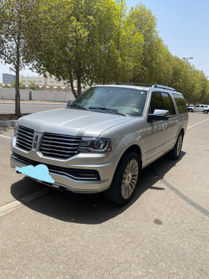 2015 Lincoln Navigator in dubai